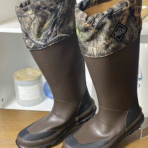 Muck Boots Camo and Brown Waterproof Boots - Unisex Forager Tall